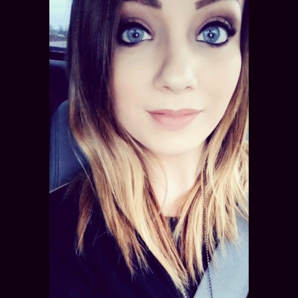 Meet your Posher, Kristin - Picture 1 of 1